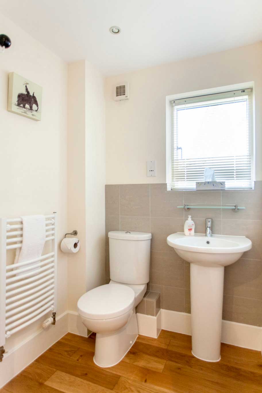 Clearwater 25 - Reeds, Lower Mill Estate – Bathroom